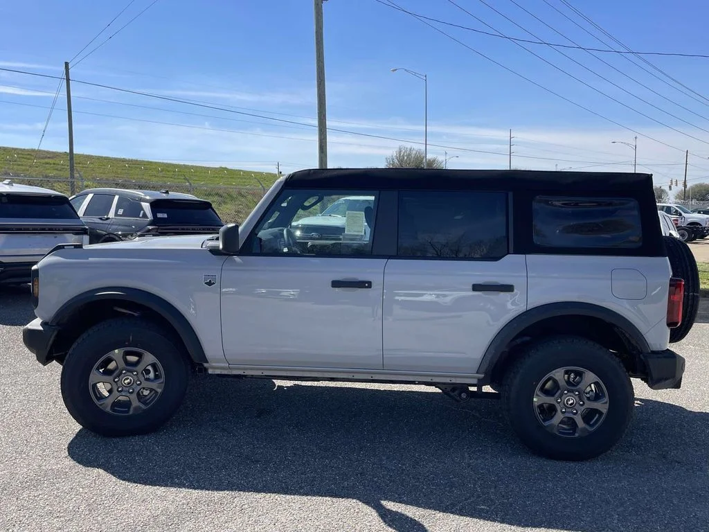 New 2026 White Ford Big Bend image 6
