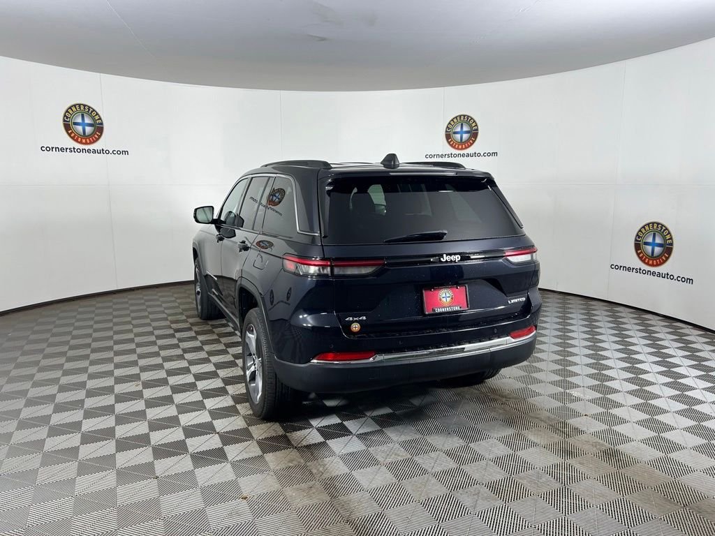 Used 2024 Black Jeep Limited image 19