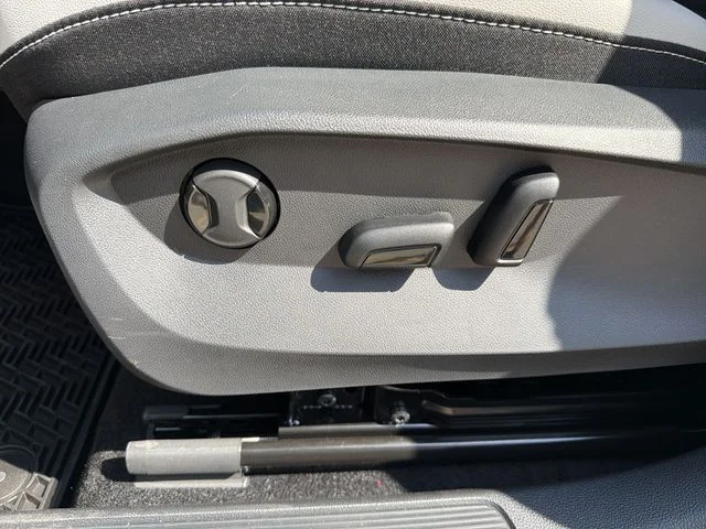 New 2026 Gray Volkswagen 1.5T SE image 13