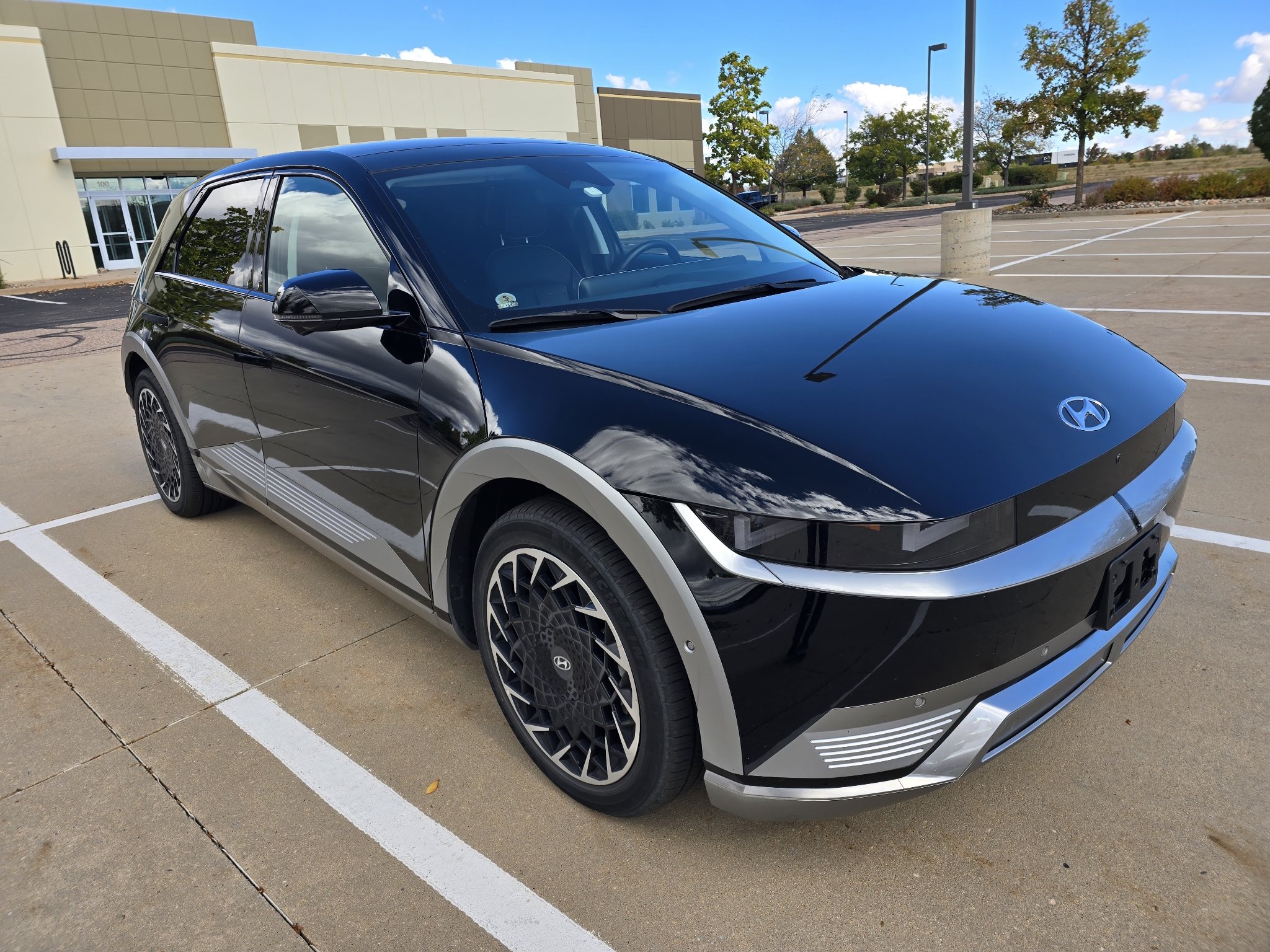 Certified Used 2024 Abyss Black Hyundai Limited image 8