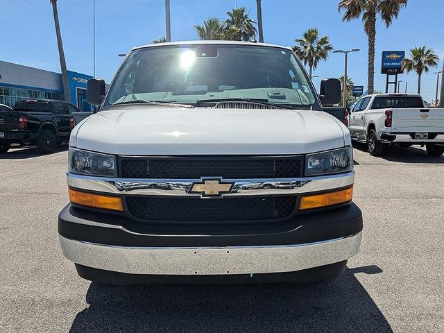 2024 Chevrolet Express Passenger LT - Photo 11