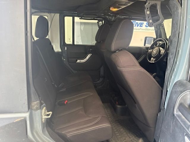 Used 2014 Gray Jeep Unlimited Rubicon image 21