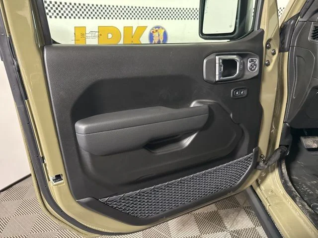 2026 Jeep Wrangler 4-Door Willys - Photo 35