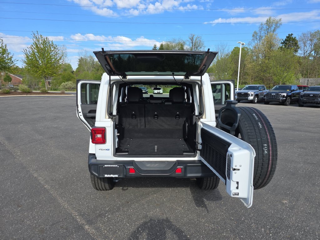 Used 2021 White Jeep Unlimited Sahara 4xe image 14