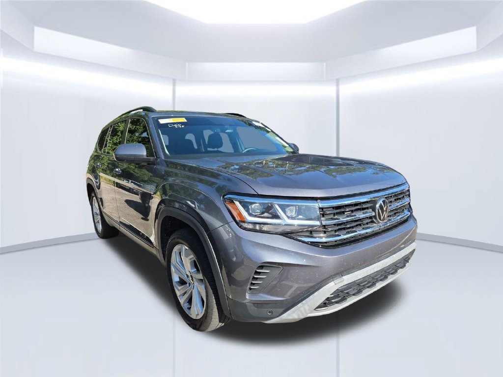 Used 2023 Gray Volkswagen 2.0T SE w/Technology image 3