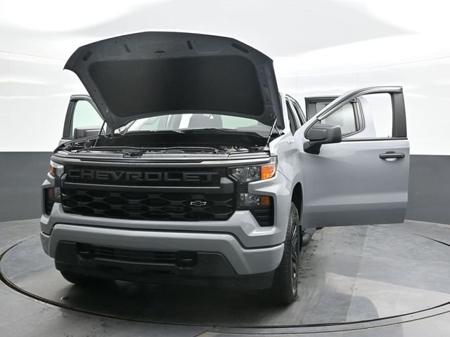 Used 2025 Gray Chevrolet Custom image 30
