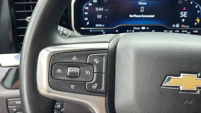 Used 2024 Sterling Gray Metallic Chevrolet LT (2FL) image 21