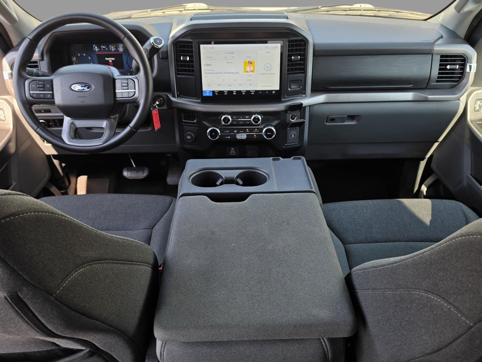Used 2025  Ford XLT image 9