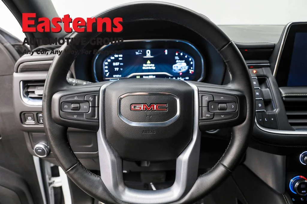 Used 2023 White GMC SLT image 10