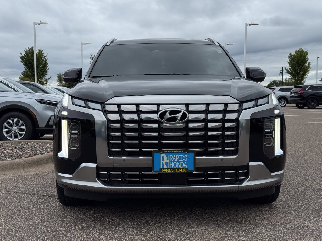 Used 2025 Hyundai Palisade Calligraphy with VIN KM8R7DGE8SU909445 for sale in Coon Rapids, Minnesota