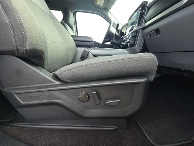 Used 2022 White Ford XLT image 18