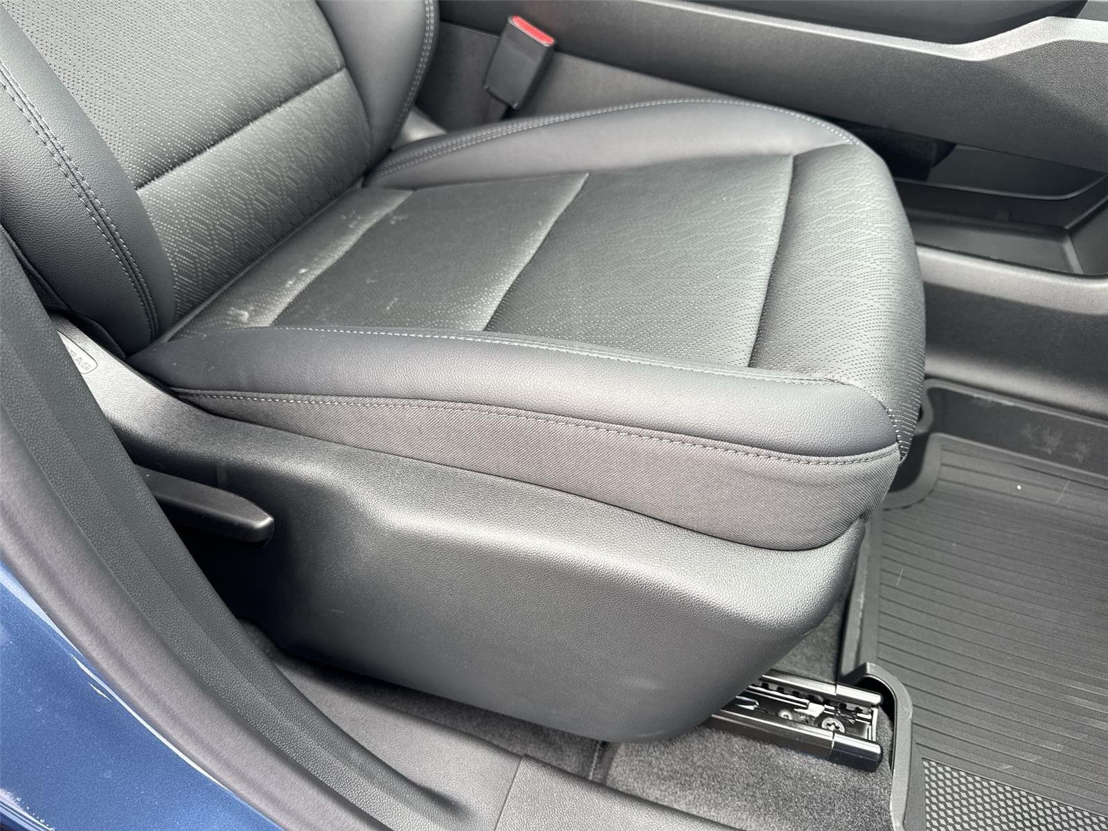 2026 Chevrolet Equinox LT - Photo 35