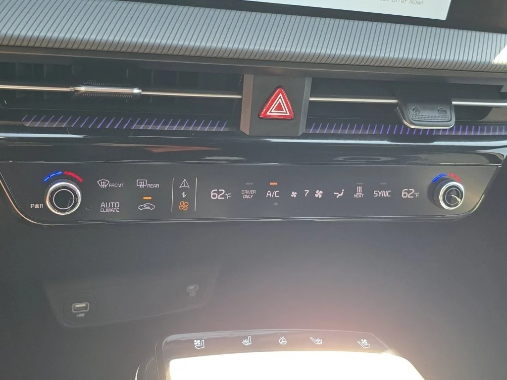 Used 2022 Yacht Blue Kia GT-Line image 36
