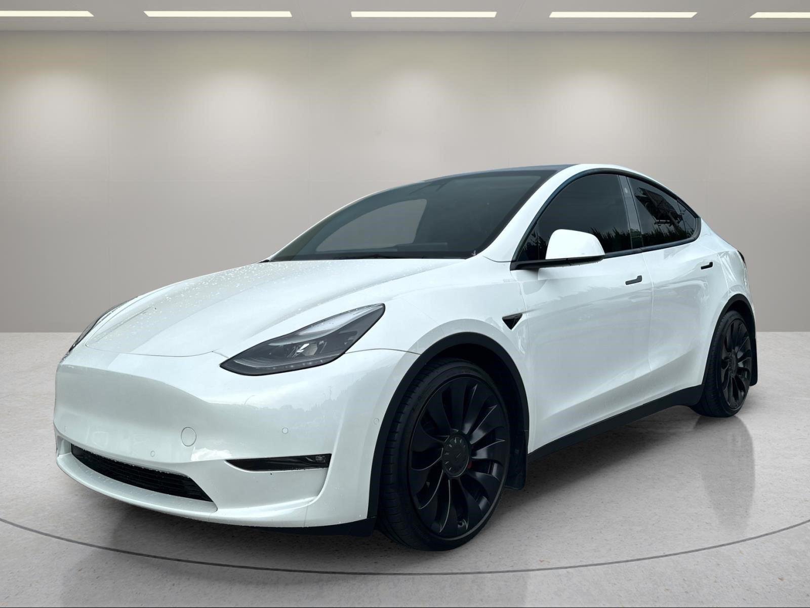 Used 2022 Pearl White Multi-Coat Tesla Performance image 1