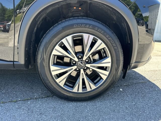 Used 2023 Black Nissan SV image 20