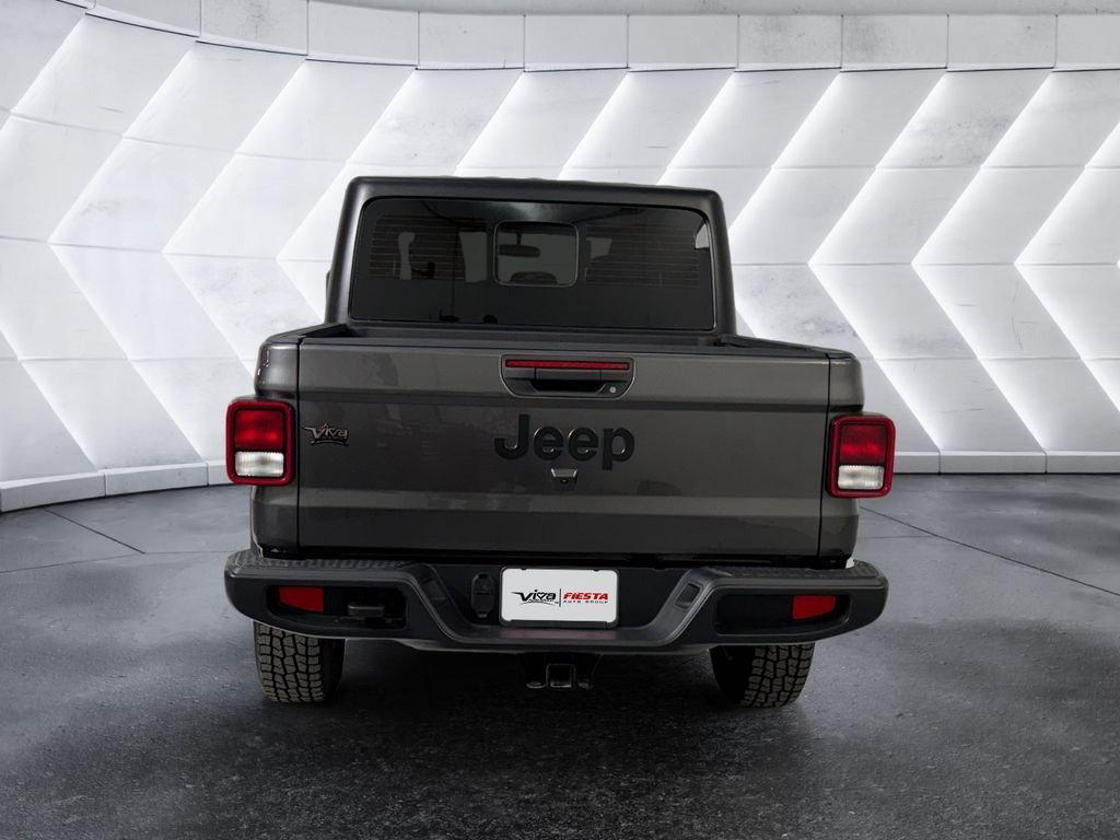 Used 2023 Gray Jeep Sport image 5