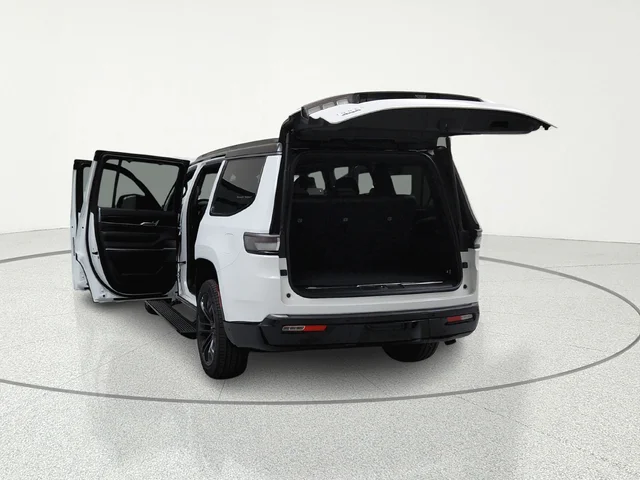 New 2026 Bright White Clear-Coat Exterior Paint Jeep Summit image 9