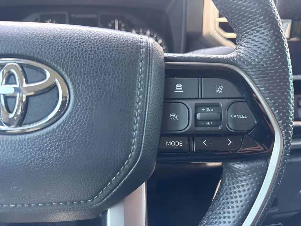 Used 2024  Toyota SR5 image 16