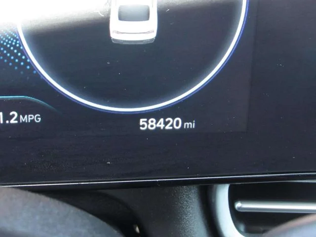 Used 2024 Gray Hyundai SEL image 25