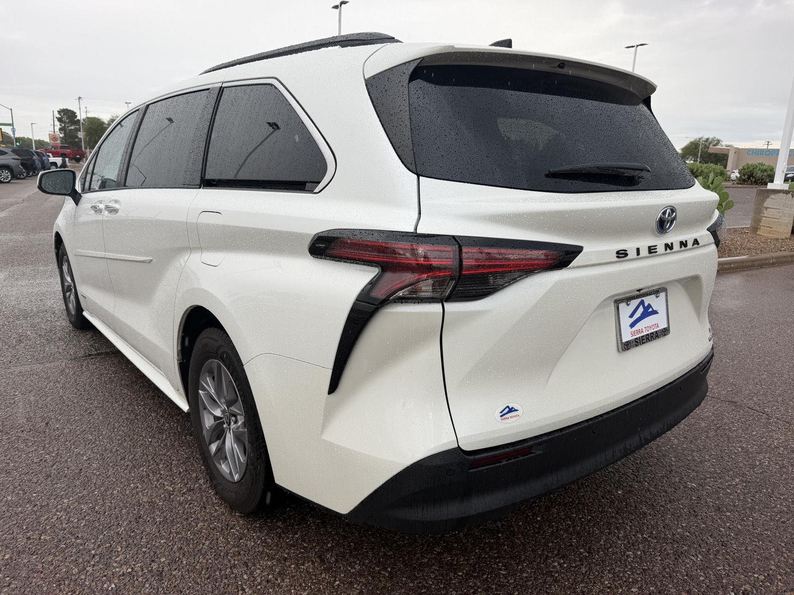 Used 2021 Blizzard Pearl Toyota XLE image 3