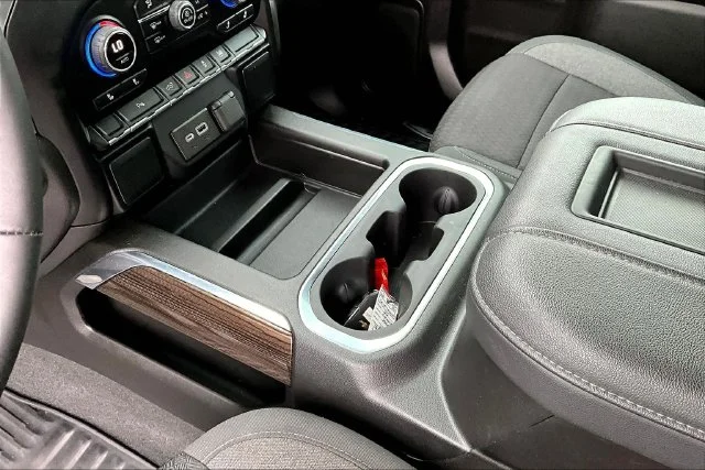 Used 2022 Blue Chevrolet RST image 18