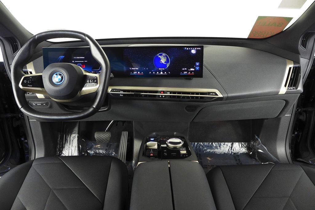 Certified Used 2024 Black Sapphire Metallic BMW xDrive50 image 23