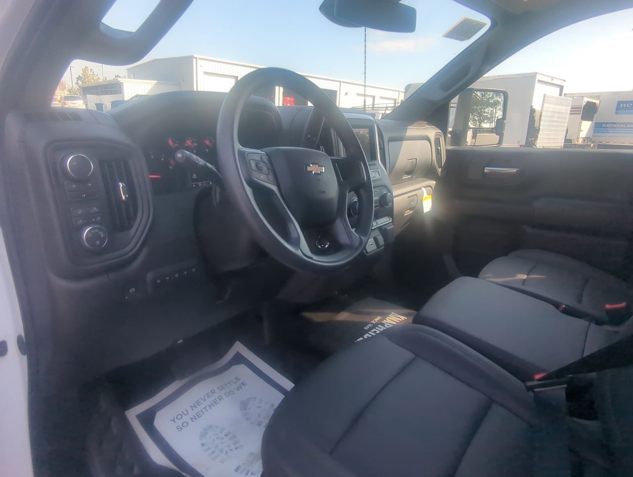 New 2025 Summit White Chevrolet Work Truck image 10