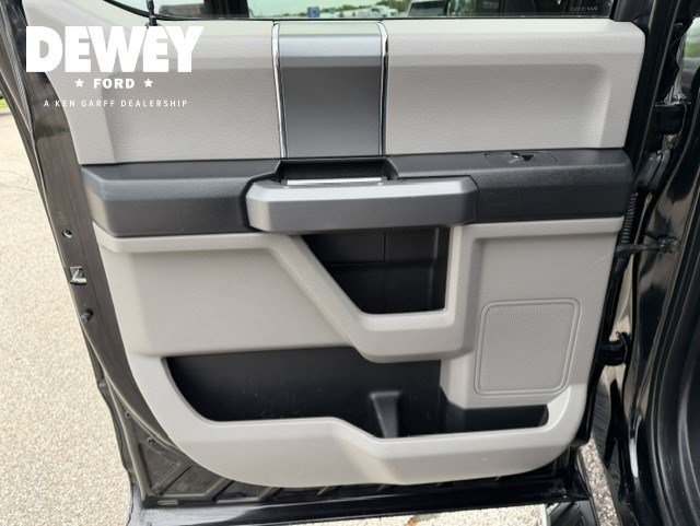 Used 2016 Shadow Black Ford XLT image 27