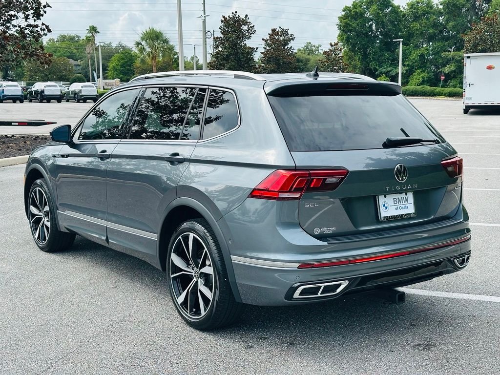 Used 2023 Gray Volkswagen 2.0T SEL R-Line image 3