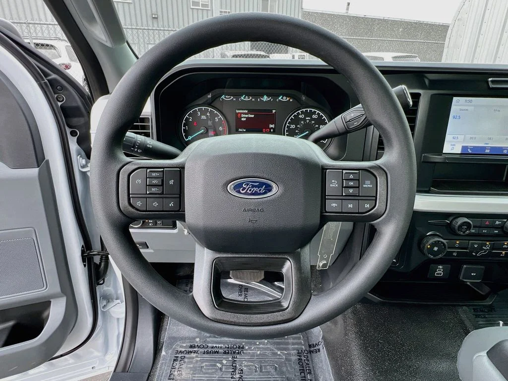 New 2026 Oxford White Ford XL image 8