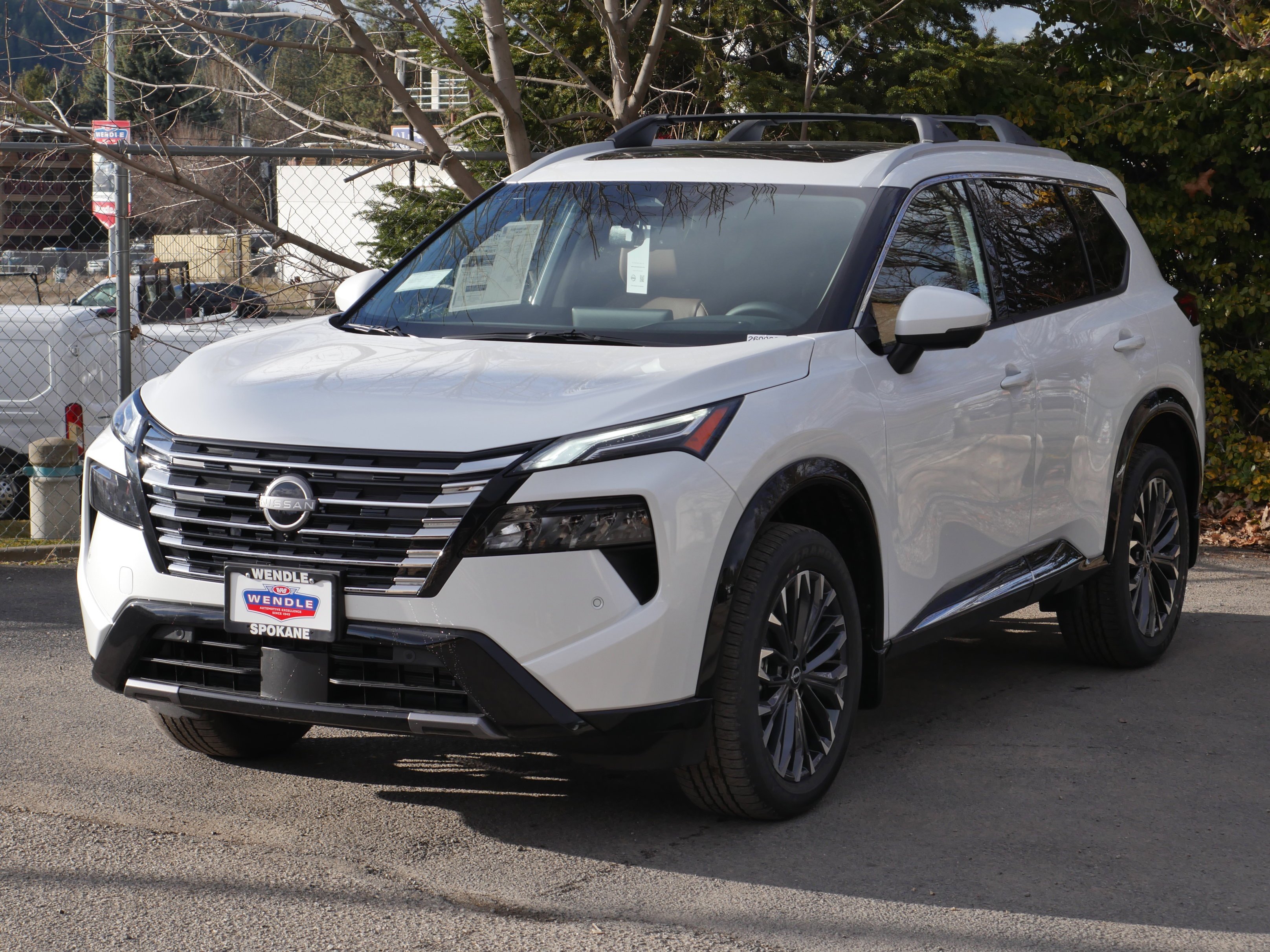 New 2026 Everest White Pearl TriCoat Nissan Platinum image 2