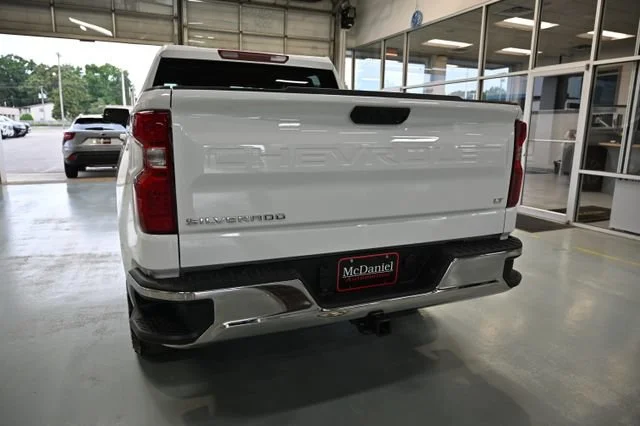 New 2026 Summit White Chevrolet LT (2FL) image 6