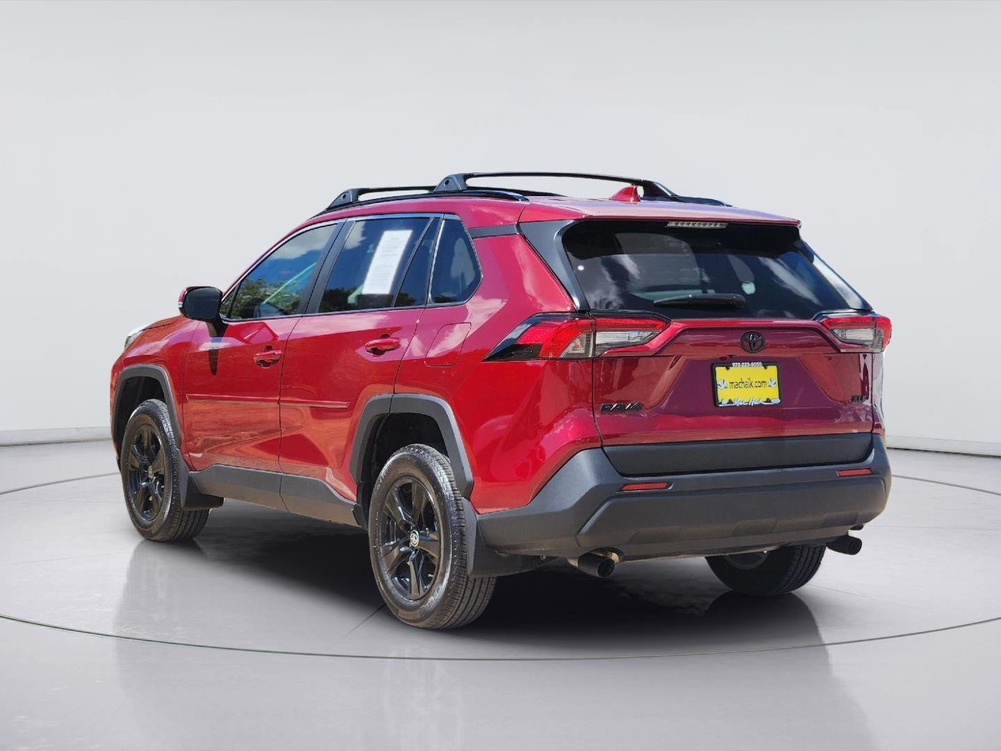 Used 2025 Ruby Flare Pearl Toyota XLE image 6
