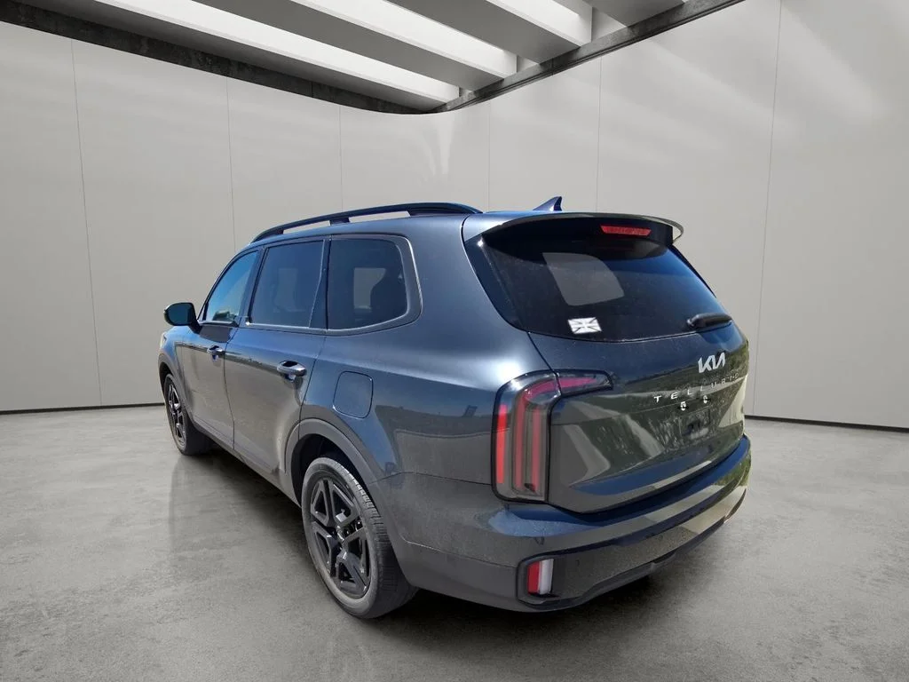 Used 2024 Gravity Gray Kia EX X-Line image 3