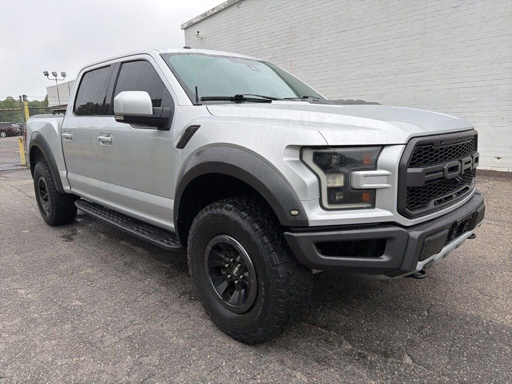 2017 Ford F-150 Raptor - Photo 8