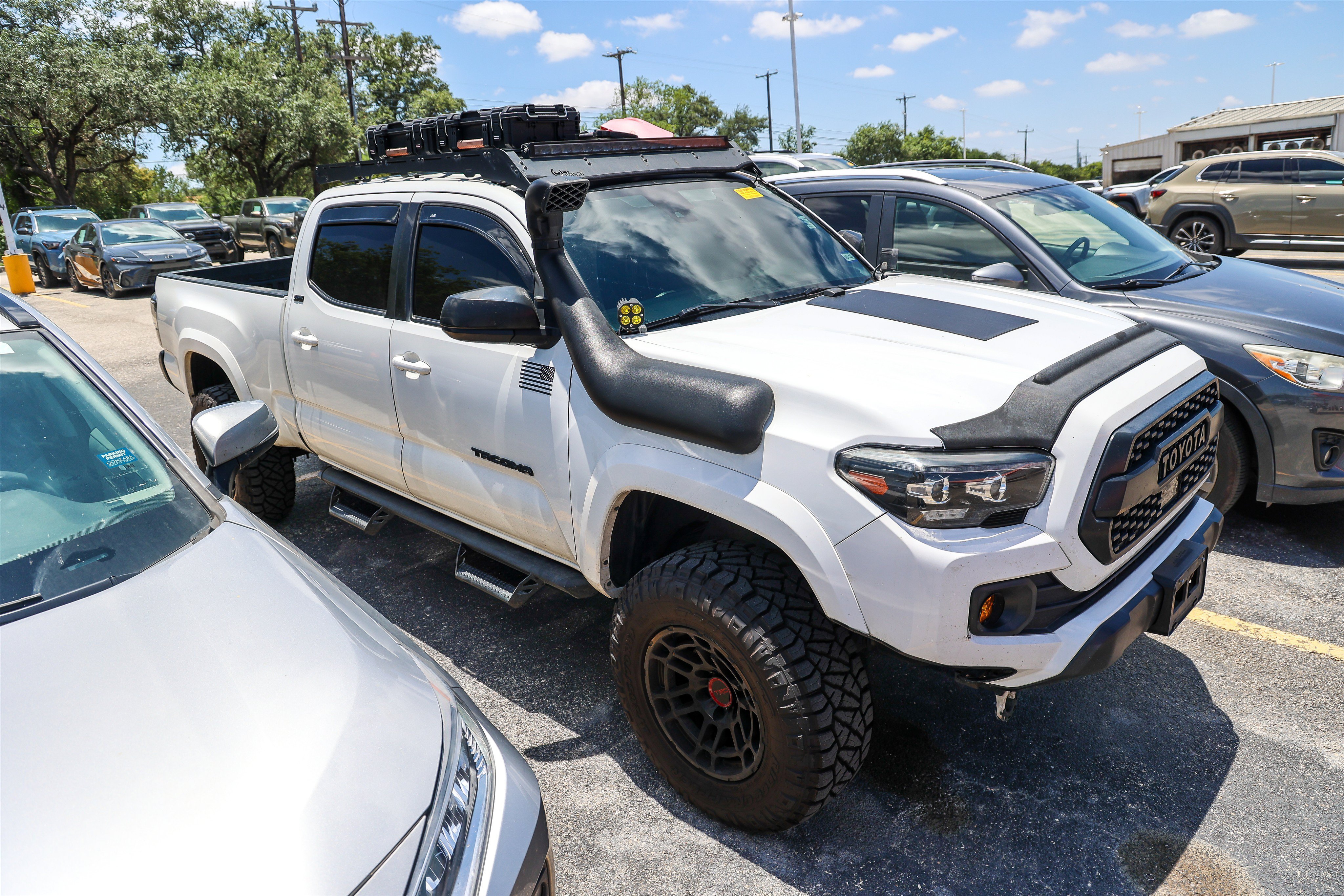 Used 2023 ICE CAP Toyota SR5 image 6