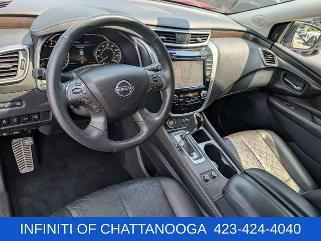 Used 2023 Red Nissan Platinum image 4