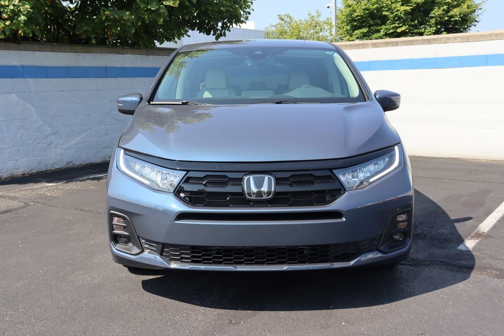 Used 2026 Gray Honda Touring image 8