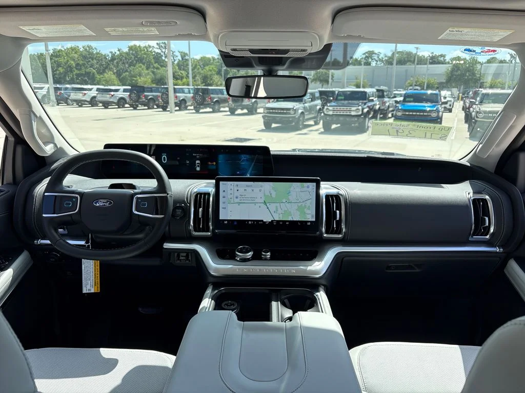 New 2026 Black Ford Platinum image 7
