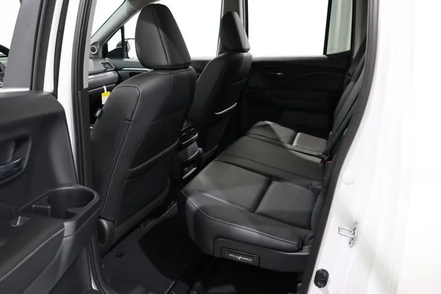 New 2026 Platinum White Pearl Honda RTL image 11