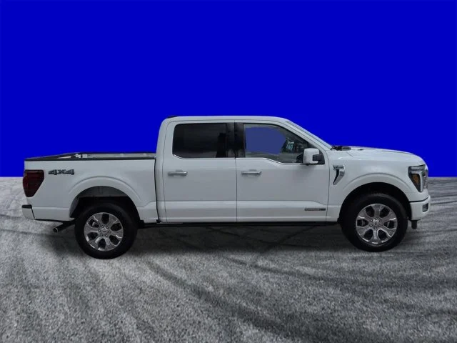 New 2026 Star White Metallic Tri-Coat Ford Platinum® image 3