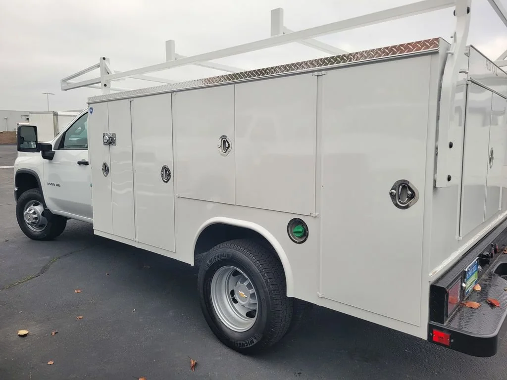 New 2025 Summit White Chevrolet Work Truck image 7