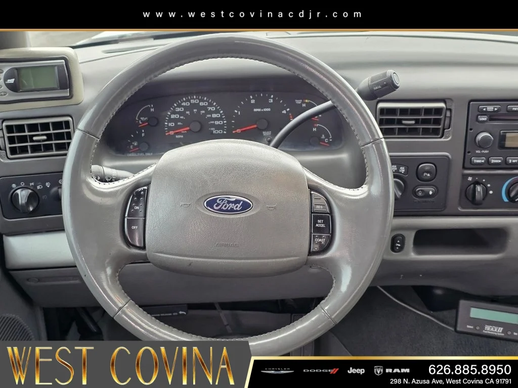 Used 2004  Ford Lariat image 26