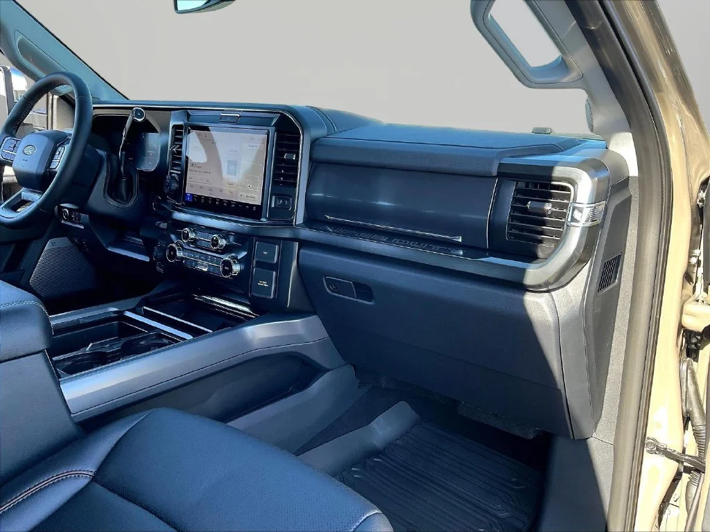 New 2027 Marsh Gray Metallic Ford F-250® Lariat® image 35
