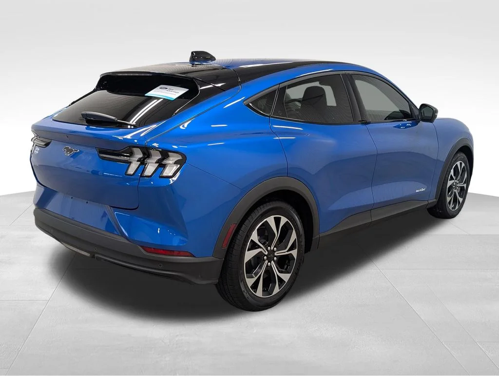 Certified Used 2025 Velocity Blue Metallic Ford Select image 19