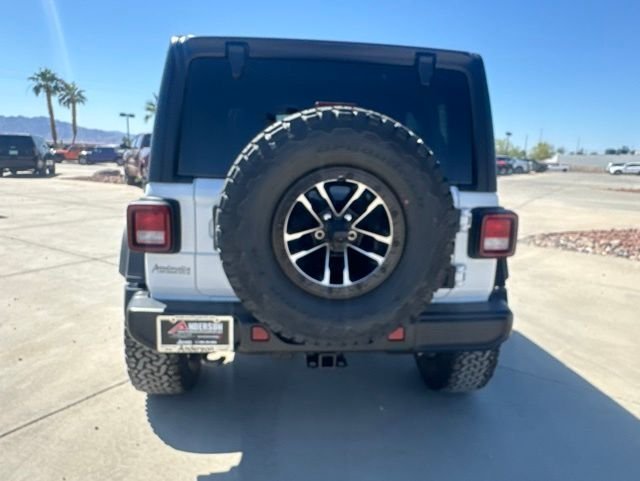 New 2026 Bright White Clear-Coat Exterior Paint Jeep Willys image 4
