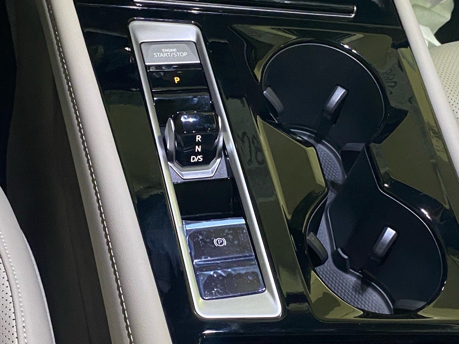 New 2026 Gray Volkswagen 2.0T SE w/Technology image 7