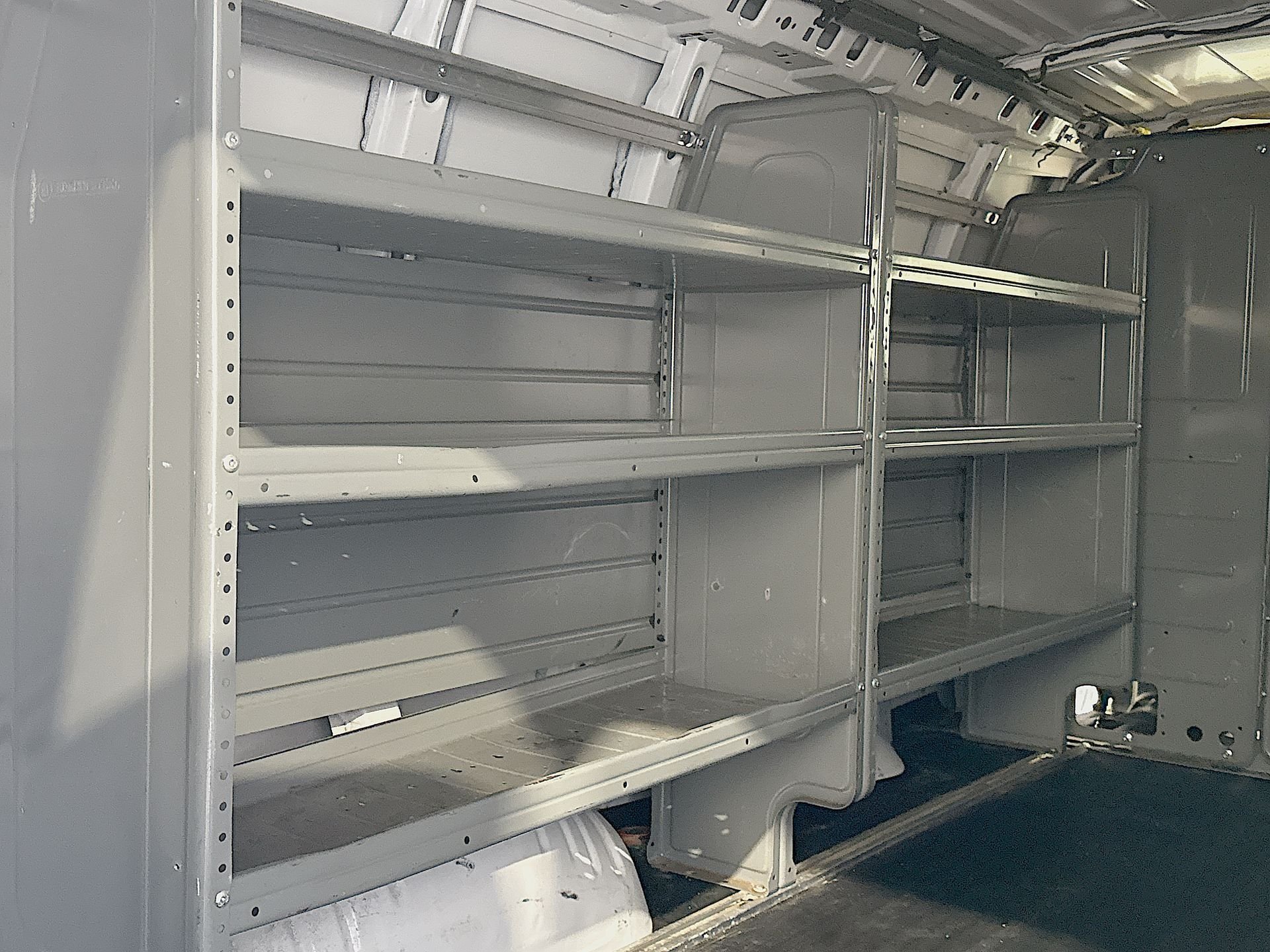 2022 Chevrolet Express Cargo Work Van - Photo 30
