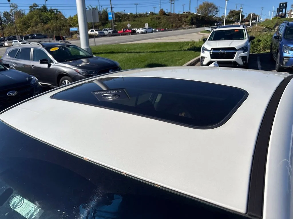 Used 2014 White Subaru 2.5i image 11