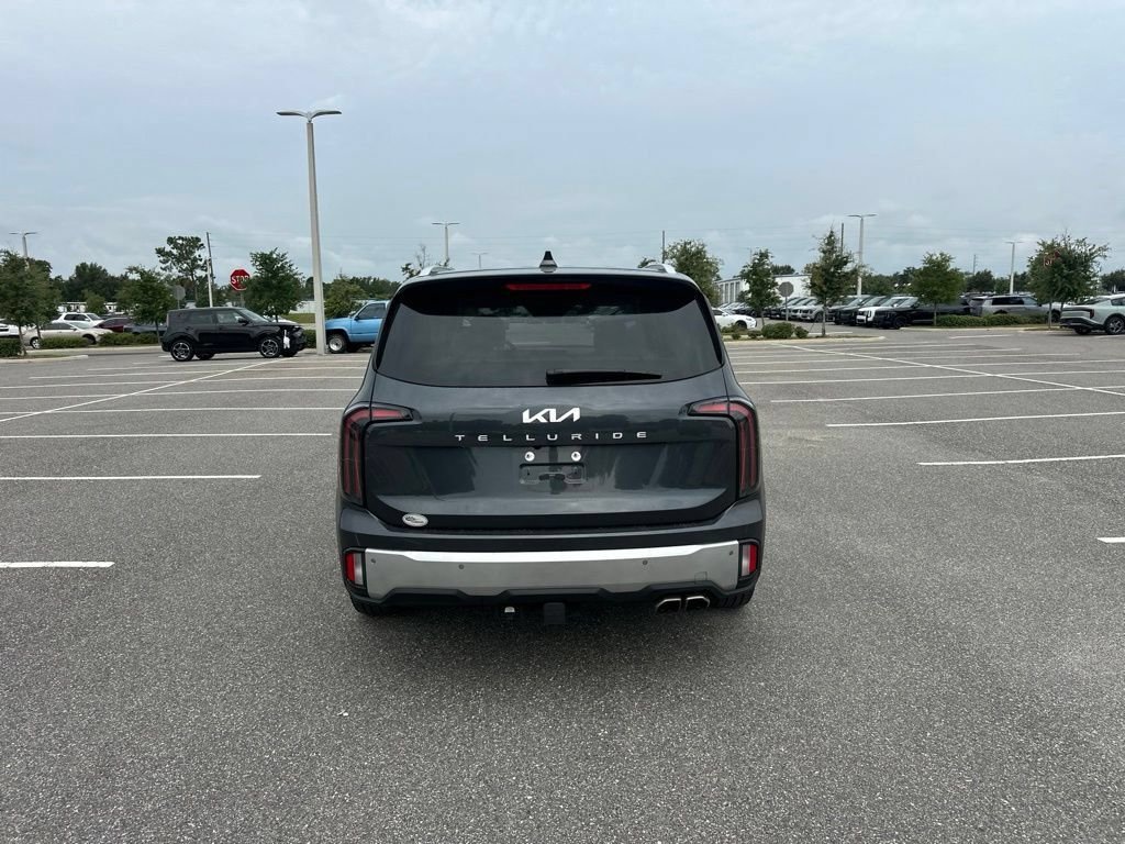 Certified Used 2024 Gray Kia EX image 6
